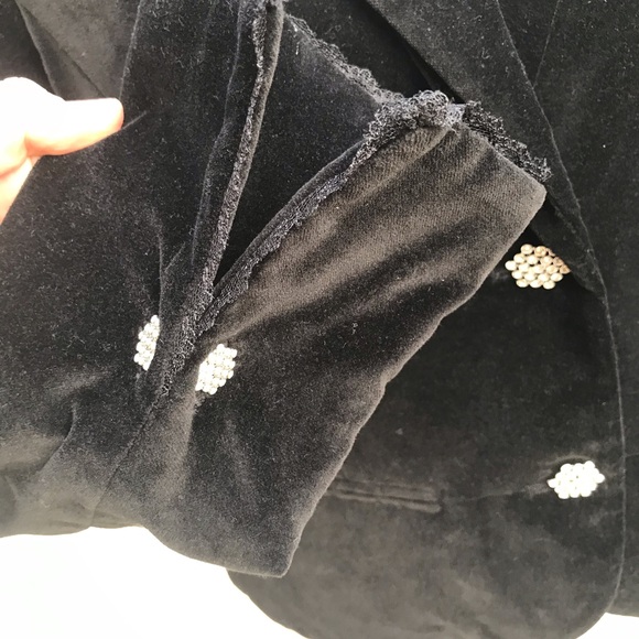 Old Navy Fabulous Velvet Blazer - Picture 5 of 13